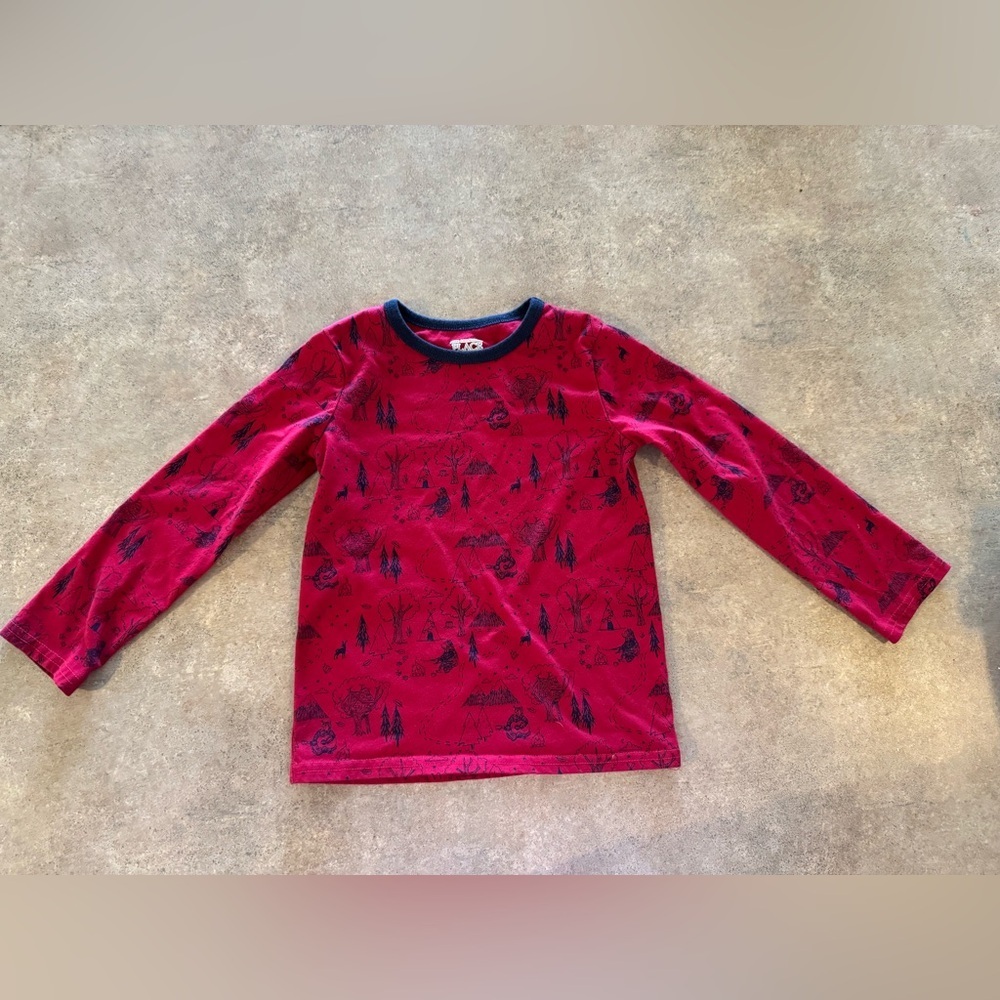 The Children’s Place- 5T Kids Red Long Sleeve Shirt with wildlife print